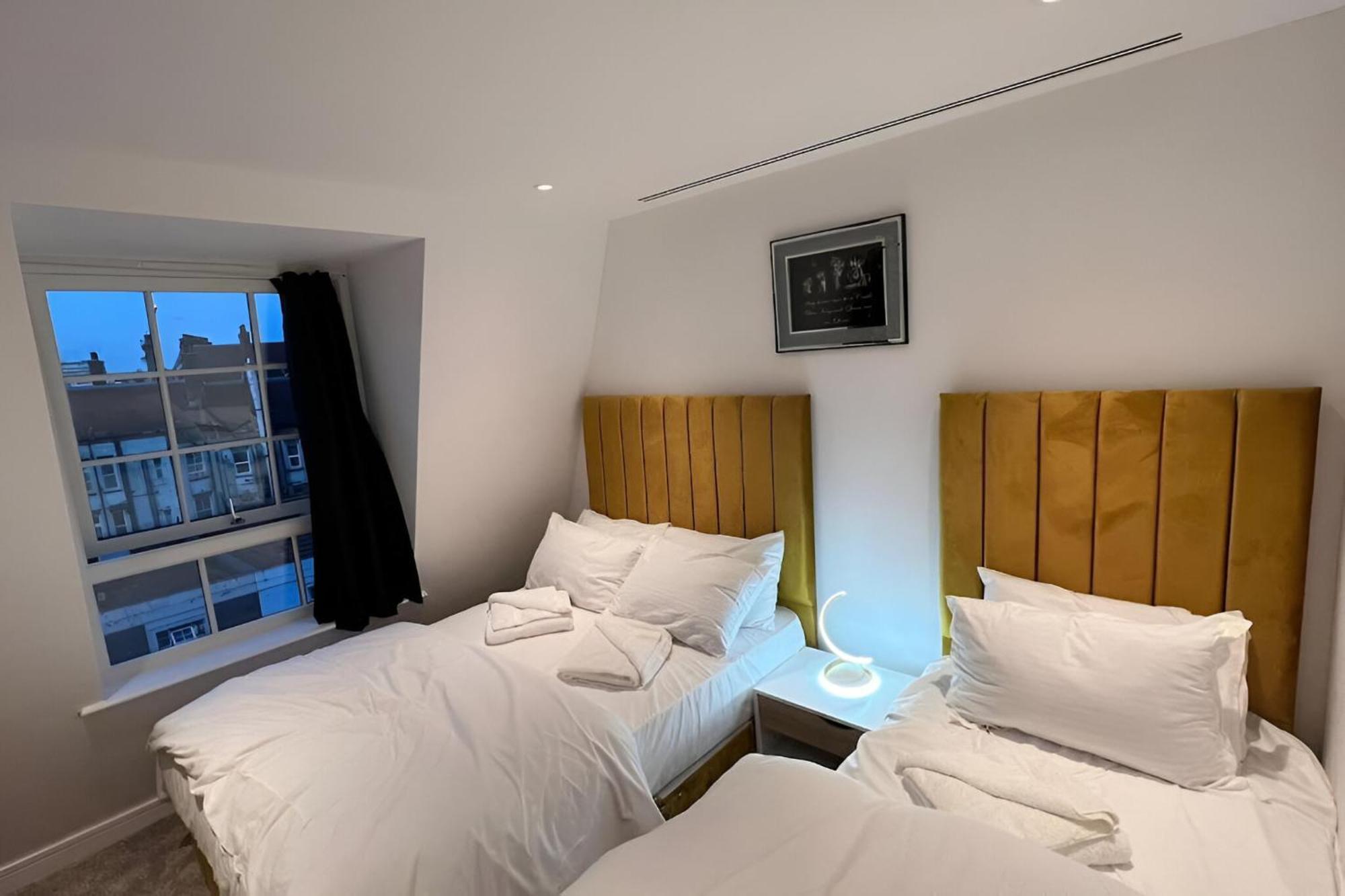 Reserve Amazing 2-Bedroom Penthouse In Marble Arch 74 London Exteriör bild